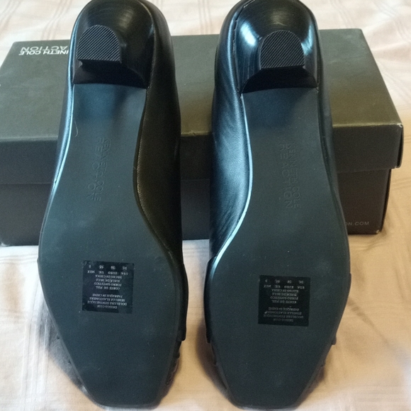 Kenneth Cole Leather Peep Toe Heels - Picture 9 of 12